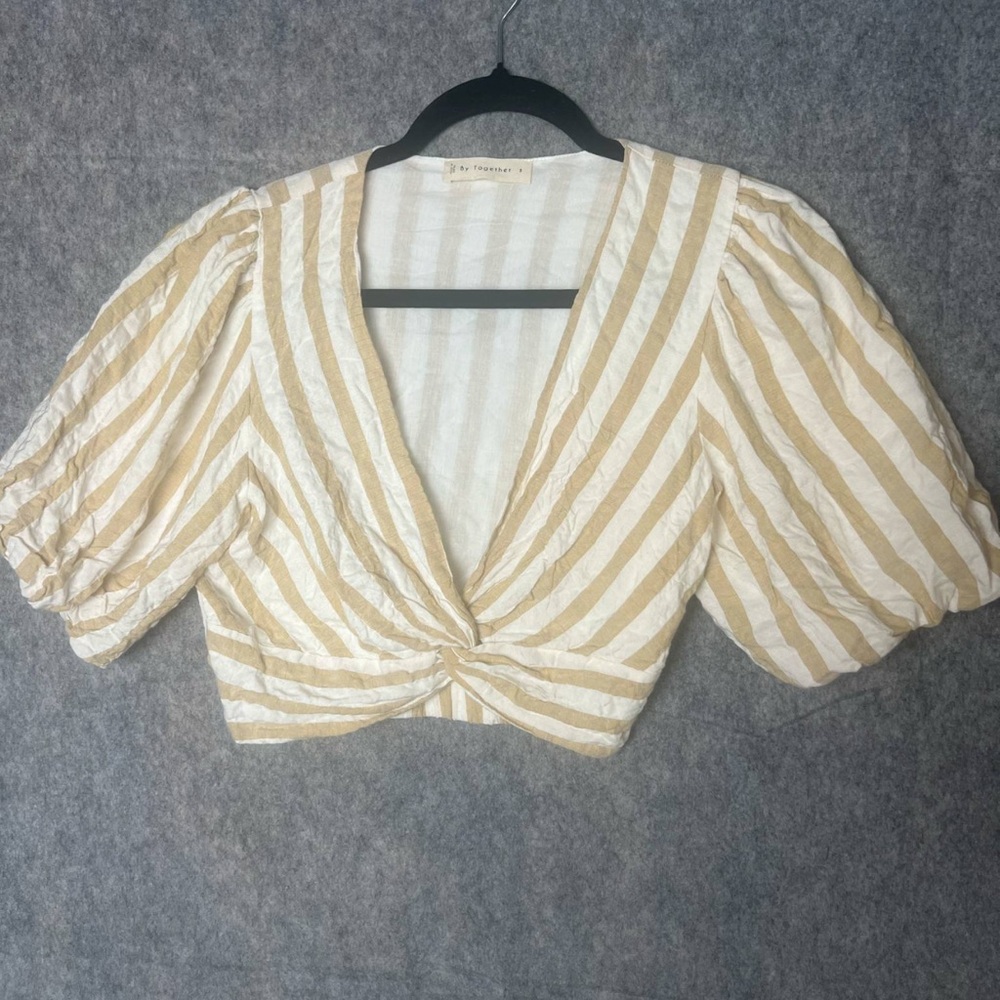 BY TOGETHER Women Size Small Shyanne‎ Stripe Cropped Top short sleeve